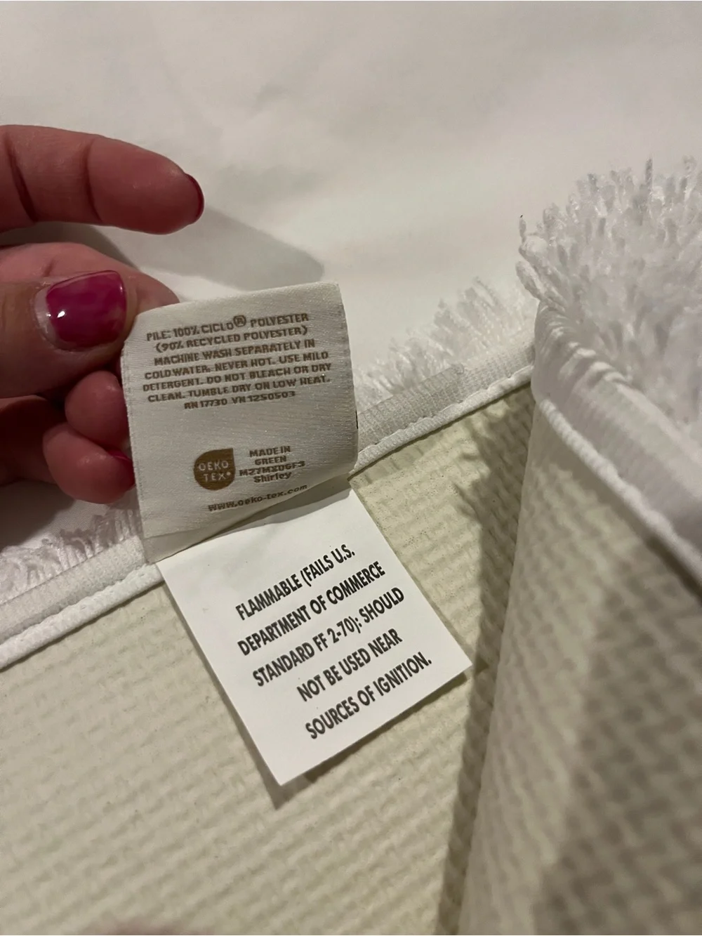 Spa Plush Non Skid White Bath Rug - Brand New